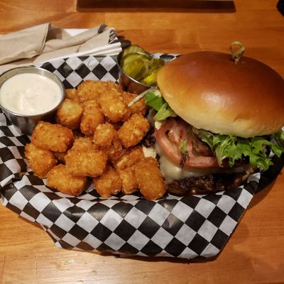 Taproom@Bayview Corner by null