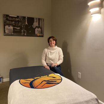 100% Chiropractic - Greystone - Hollie- Massage Therapist - Chiropractors Near Me - Birmingham, Alabama