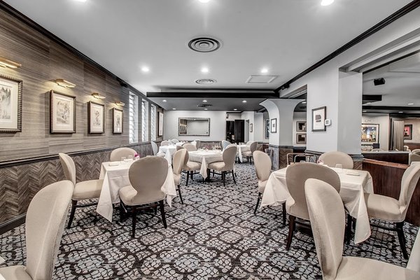 Oliver's Restaurant by null
