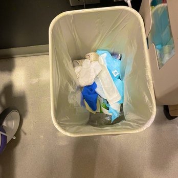 Overlake Medical Center - Trash left in my sister's pre-op room from at least one previous patient - Hospitals Near Me - Bellevue, Washington Overlake Medical Center - Trash left in my sister's pre-op room from at least one previous patient - Hospitals Near Me - Bellevue, Washington