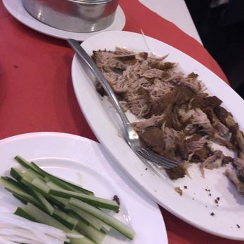 Dumplings' Legend - Yes this is their presentation of dry, over cooked duck. And this was before taking any / that's the actual table presentation. - Dim Sum Near Me - London, XGL