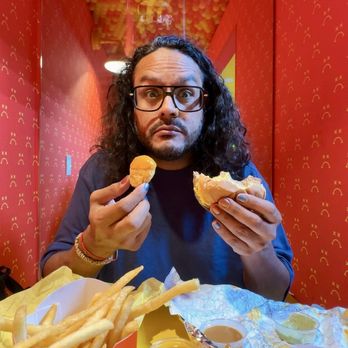 Mr Charlie's - Fast Food Near Me - Santa Monica, California