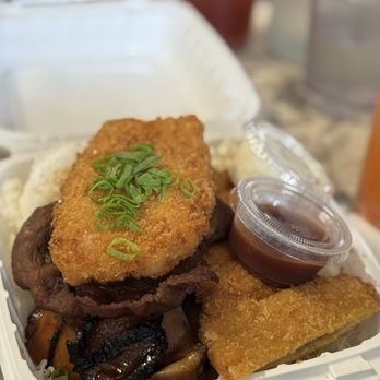 Da Kitchen Maui - Chicken Katsu, grilled chicken, beef - Hawaiian Near Me - Kihei, Hawaii Da Kitchen Maui - Chicken Katsu, grilled chicken, beef - Hawaiian Near Me - Kihei, Hawaii