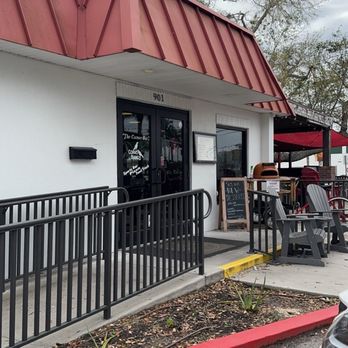 Corvo's Pizzeria & Bar - Parking lot - Pizza Near Me - Dunedin, Florida Corvo's Pizzeria & Bar - Parking lot - Pizza Near Me - Dunedin, Florida