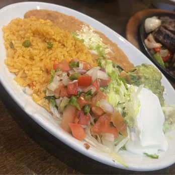 Casa Jimador - Refried Beans, Mexican Rice, Guacamole, Pico de gallo, Sour Creme - Mexican Near Me - Shreveport, Louisiana
