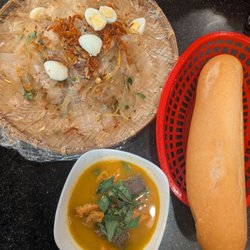 Lua - Banh trang tron Pha lau