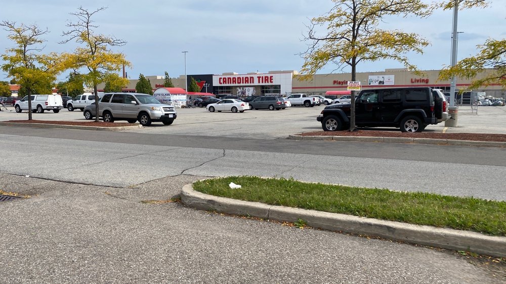 CANADIAN TIRE ASSOCIATE STORES & AUTO CENTRES 12 Photos & 27 Reviews