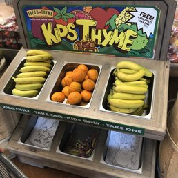Fresh Thyme kiddo snack bin! Fresh Thyme kiddo snack bin!