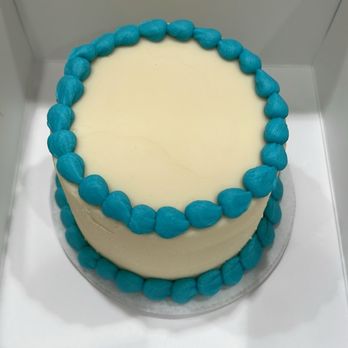 SusieCakes - Fort Worth - $40 smash cake - Cupcakes Near Me - Fort Worth, Texas SusieCakes - Fort Worth - $40 smash cake - Cupcakes Near Me - Fort Worth, Texas