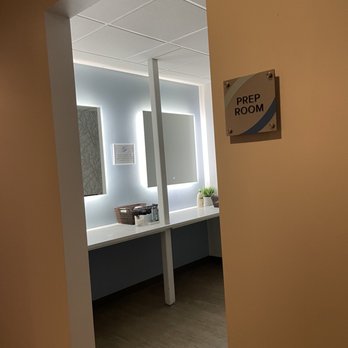True REST Charlotte - Prep Area - Float Spa Near Me - Charlotte, North Carolina True REST Charlotte - Prep Area - Float Spa Near Me - Charlotte, North Carolina