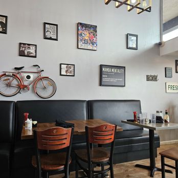Main Kitchen Cafe - Inside of the restaurant - New American Near Me - Granada Hills, California Main Kitchen Cafe - Inside of the restaurant - New American Near Me - Granada Hills, California