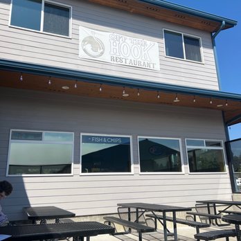 Off the Hook Bar & Grill - This is the restaurant - American Near Me - Newport, Oregon