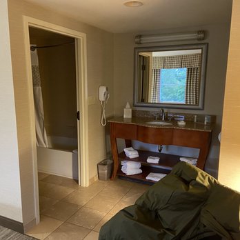 Hampton Inn & Suites North Conway - Hotels Near Me - North Conway, New Hampshire Hampton Inn & Suites North Conway - Hotels Near Me - North Conway, New Hampshire