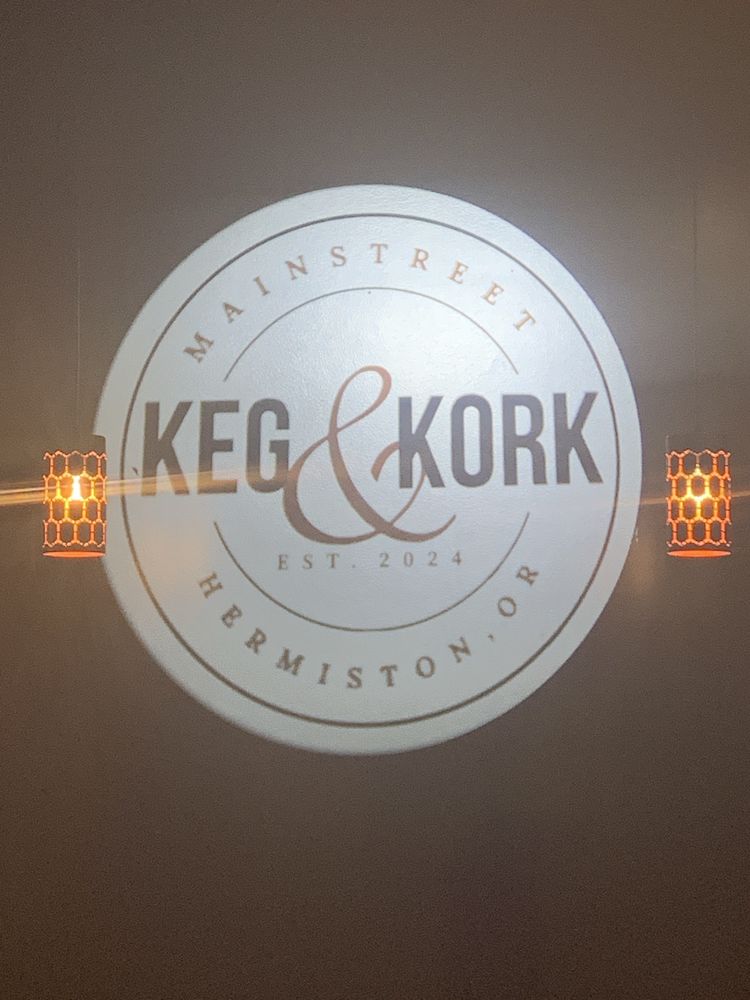 Mainstreet Keg and Kork Logo