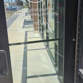 Chip Cookies - Entrance door - Ice Cream & Frozen Yogurt Near Me - Sacramento, California Chip Cookies - Entrance door - Ice Cream & Frozen Yogurt Near Me - Sacramento, California