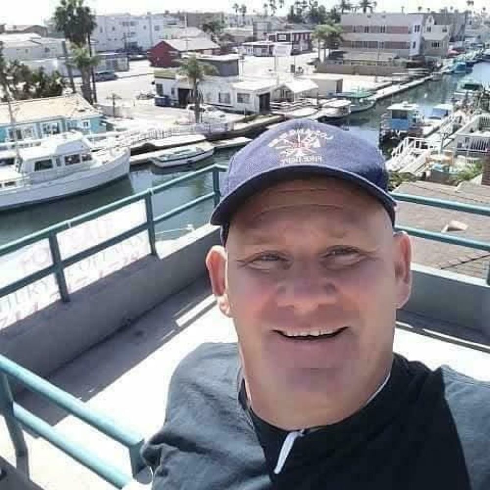 Slide of Mikes Roofing