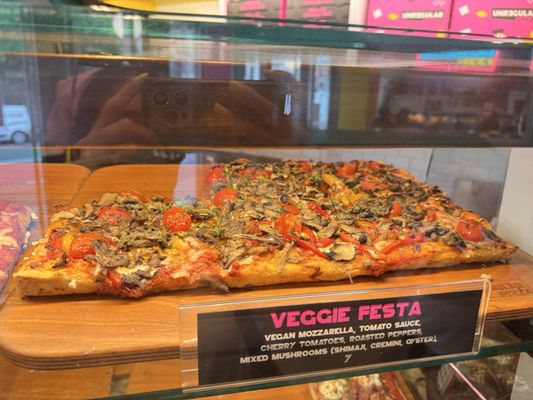 Unregular Pizza by null