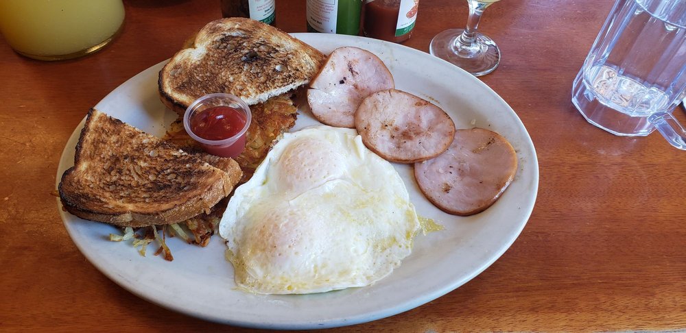 The Cove on Castro Cafe