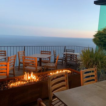 Sierra Mar - Deck - New American Near Me - Big Sur, California Sierra Mar - Deck - New American Near Me - Big Sur, California