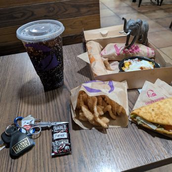 Taco Bell - Live Más Café - Dinner. - Fast Food Near Me - Chula Vista, California
