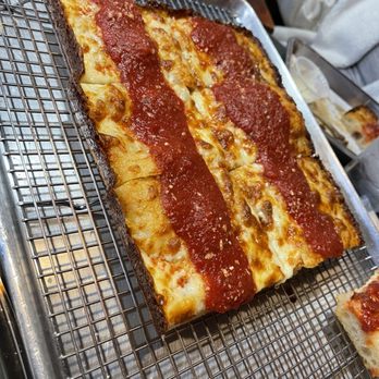 Underground Pizza - Pizza Near Me - Baltimore, Maryland