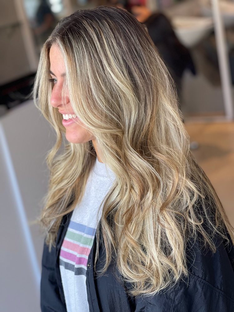 HEAD RUSH SALON Updated August 2024 37 Photos & 19 Reviews 130