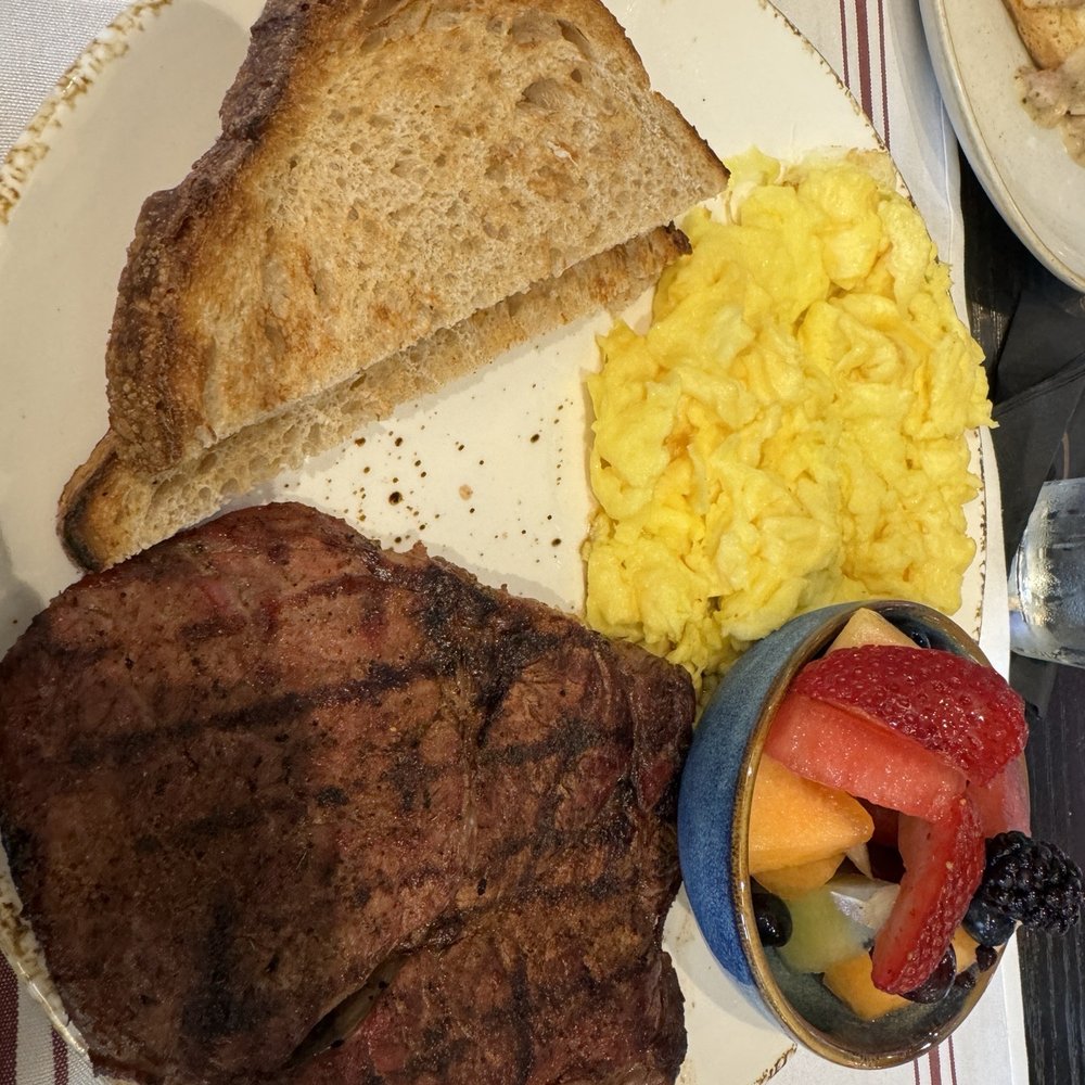 Gus's BBQ - Barbeque Near Me - Porter Ranch, California