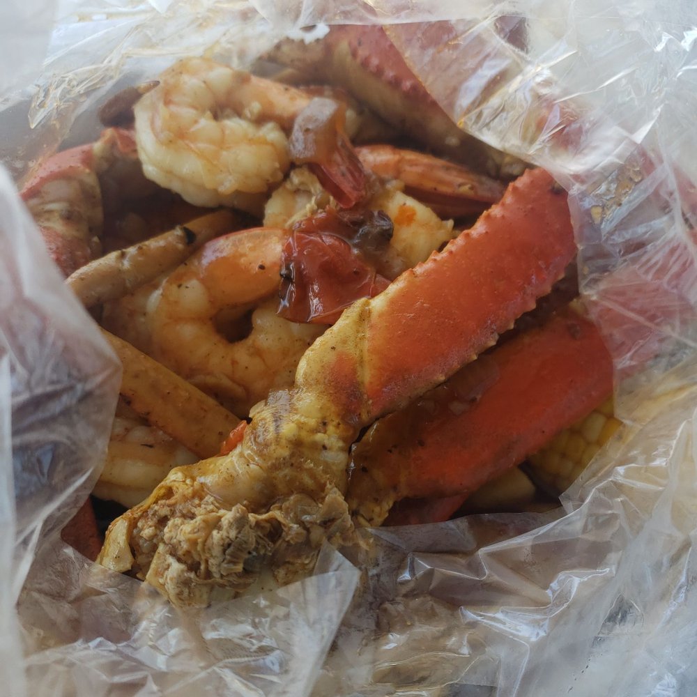 Island Cz Lounge - Caribbean Near Me - Brooklyn, New York Island Cz Lounge - Caribbean Near Me - Brooklyn, New York