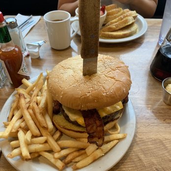 Huckleberry Square - The Mountain Sized Burger - American Near Me - Burien, Washington