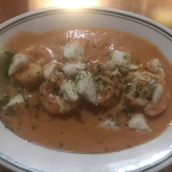 RT's Restaurant - Jack Daniels Shrimp with Lump Crab - Cajun/Creole Near Me - Alexandria, Virginia RT's Restaurant - Jack Daniels Shrimp with Lump Crab - Cajun/Creole Near Me - Alexandria, Virginia