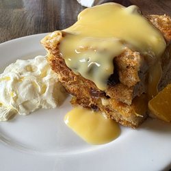 Dooley's Seafood & Steakhouse - Bread Pudding
