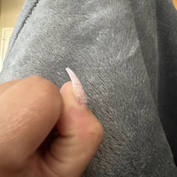 Caesars Nails & Spa - Thumb has huge gap and is thick - Nail Salons Near Me - Austin, Texas