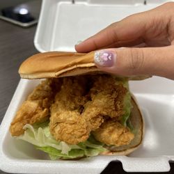 Guthries - Chicken Sandwich - $6