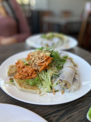 Banh Cuon Tay Ho by null