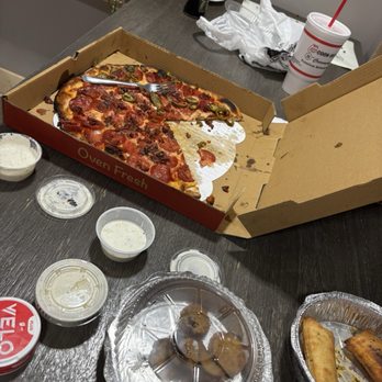Fire Pizza - Fried pickles and The PB&J - Pizza Near Me - Elizabethton, Tennessee