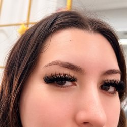 Honey Eyelash