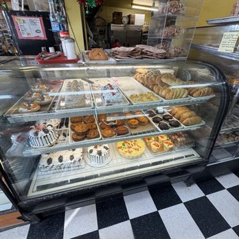 Monica's Bakery - Display cases - Bakeries Near Me - Long Beach, California