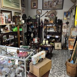 Pickin & Grinnin Antiques - Booth