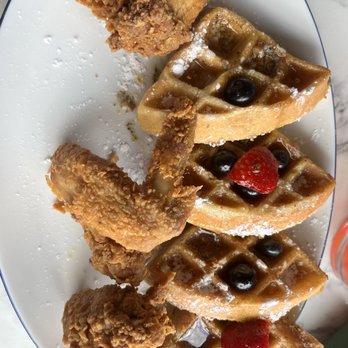 Breakfast At Barneys - Yard Bird - Breakfast & Brunch Near Me - Atlanta, Georgia Breakfast At Barneys - Yard Bird - Breakfast & Brunch Near Me - Atlanta, Georgia
