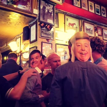 The Temple Bar - Pubs Near Me - Dublin, D