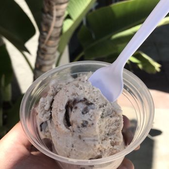 La Michoacana - Ferraro Rocher flavored ice cream - Mexican Near Me - Temecula, California