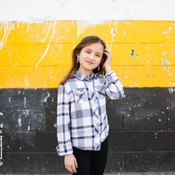 Logan Square Photo - Logan Square Photo specializes in family photography.
