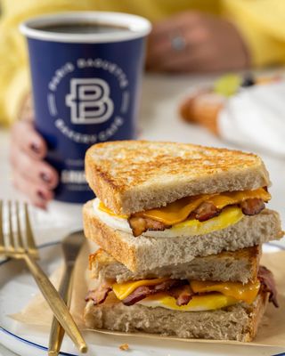 Paris Baguette by null