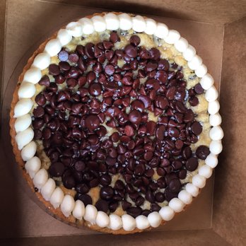 Gideon's Bakehouse - Chocolate chip cookie cake is perfect gift for any season! - Bakeries Near Me - Orlando, Florida Gideon's Bakehouse - Chocolate chip cookie cake is perfect gift for any season! - Bakeries Near Me - Orlando, Florida