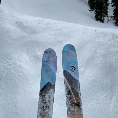 Icelantic Skis by null