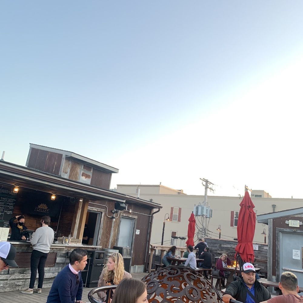 LynLake Brewery - Rooftop - Brewpubs Near Me - Minneapolis, Minnesota LynLake Brewery - Rooftop - Brewpubs Near Me - Minneapolis, Minnesota