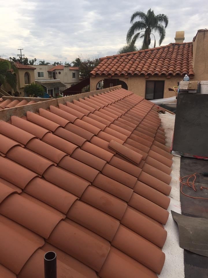 Slide of Harbor Roofing Services