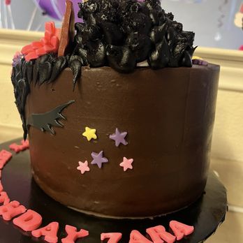 Emily’s cake house - Custom Cakes Near Me - Schertz, Texas Emily’s cake house - Custom Cakes Near Me - Schertz, Texas