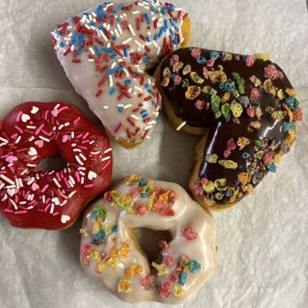 California Donuts - Happy Valentine's Day!!!! - Donuts Near Me - South Gate, California California Donuts - Happy Valentine's Day!!!! - Donuts Near Me - South Gate, California