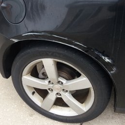 Pep Boys in Hodgkins scratched and dented my car.